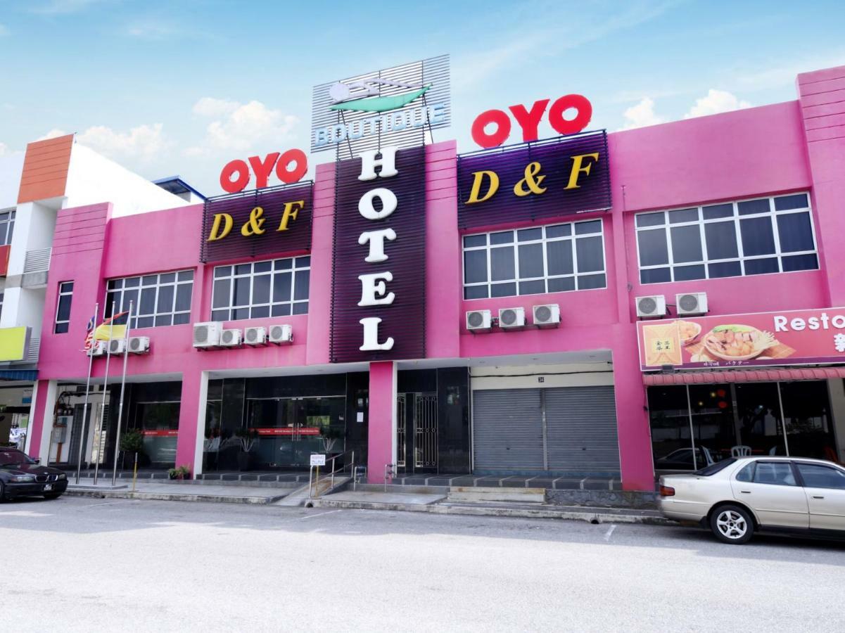 Oyo 498 D&F Boutique Hotel Senawang Серембан Екстериор снимка