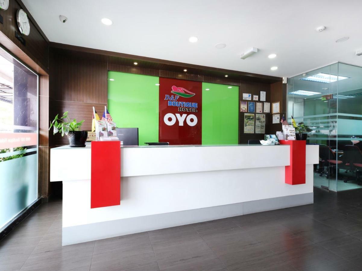 Oyo 498 D&F Boutique Hotel Senawang Серембан Екстериор снимка